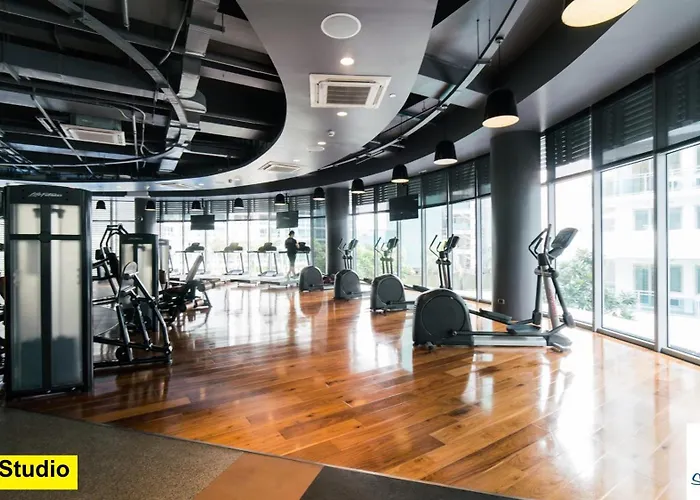 Azure Urban Residences 5*