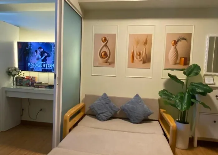 Azure Urban Residences 5*