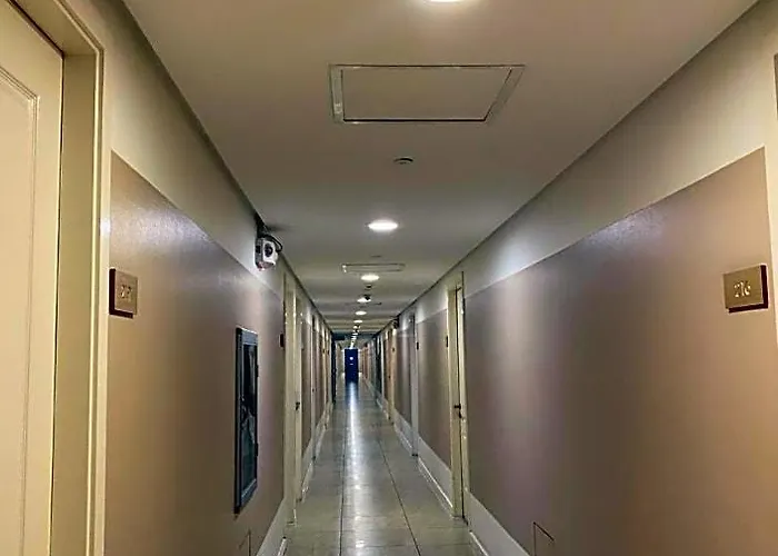 Azure Urban Residences 5* Manilla