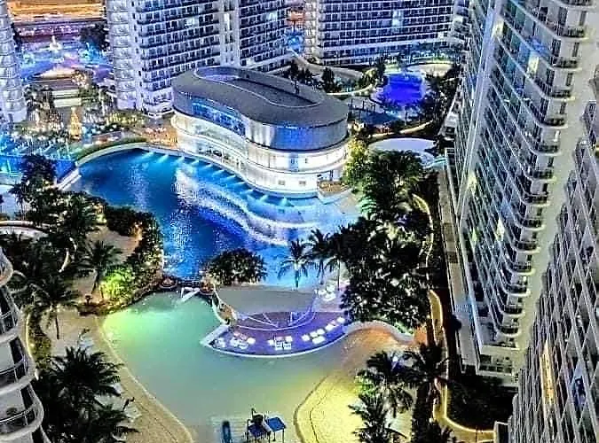 Aparthotel Azure Urban Residences 5*